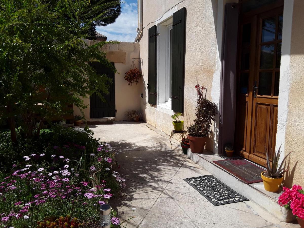Villa L'Oustau Beauvoisin  Exterior foto
